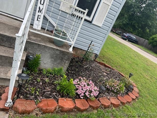 2201 Baugh St, Muskogee, OK 74403 - exterior view