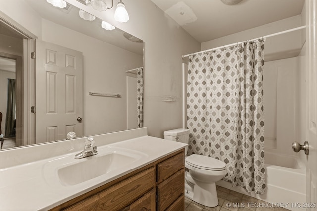 4157 New Prue Rd, Sand Springs, OK 74063 - bathroom featuring toilet, tile patterned floors, vanity, and shower / bath combo with shower curtain