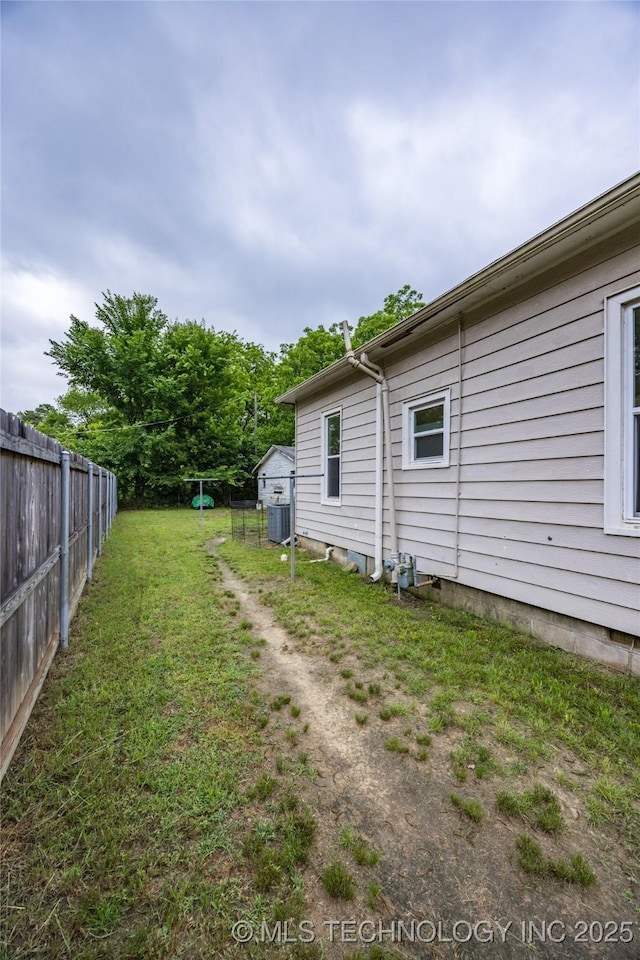 1020 N 3rd, Durant, OK 74701 - view of yard