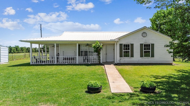 32410 W 301st St S, Bristow, OK 74010 - view of front facade featuring ceiling fan and metal roof