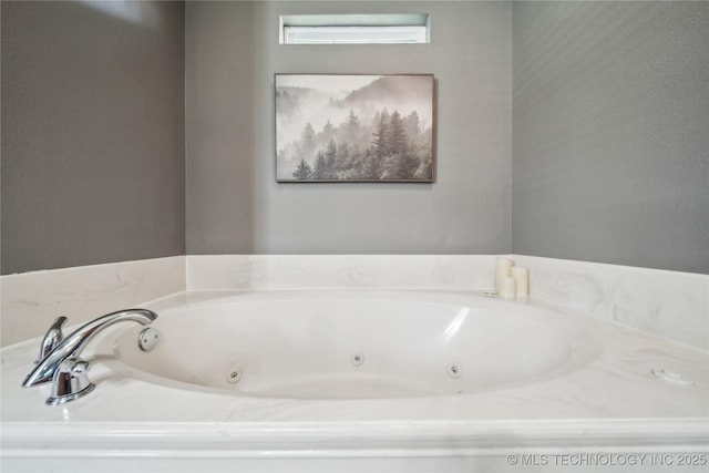 26233 E 114th Pl, Coweta, OK 74429 - bathroom with a whirlpool tub