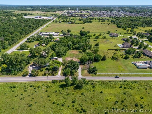 1118 E 131st St S, Jenks, OK 74037 - aerial view of property and surrounding area