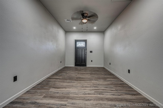 731 8th Ave NW, Ardmore, OK 73401 - foyer entrance with a ceiling fan, dark wood-style floors, baseboards, and recessed lighting