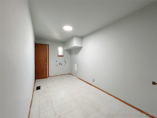 303 W Mckinley Ave, Sapulpa, OK 74066 - empty room with baseboards