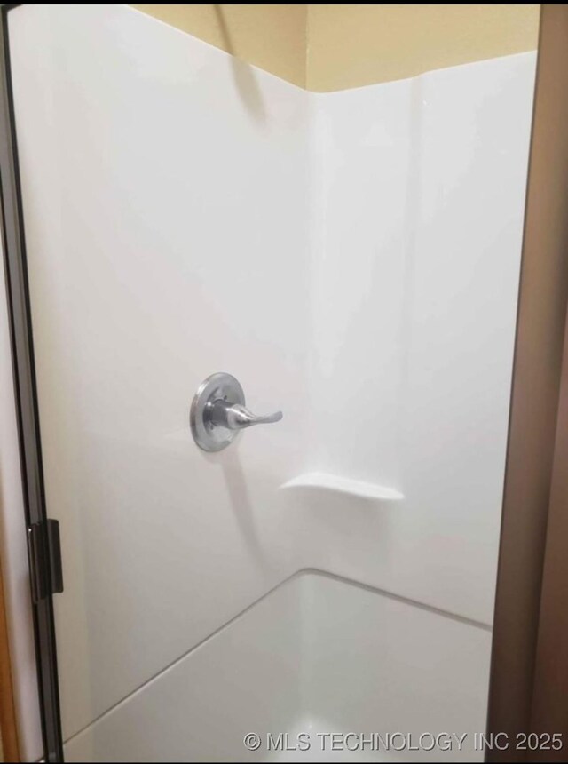 452176 E 958th Rd, Vian, OK 74962 - bathroom view of a stall shower
