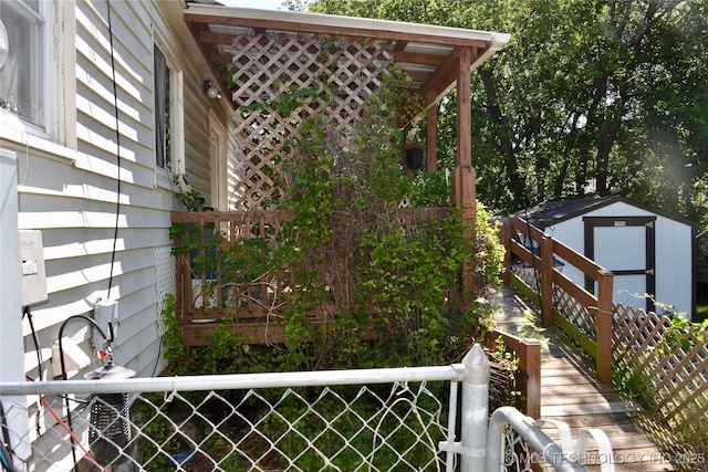 805 W Cummings St, Henryetta, OK 74437 - view of yard