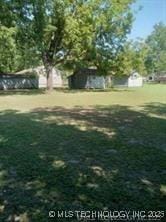 412 W Elm St, Fort Gibson, OK 74434 - view of green lawn