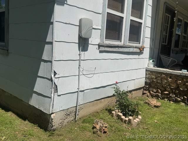 223 W Delaware St, Jay, OK 74346 - view of property exterior