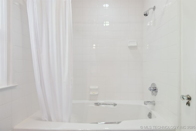 201 E 24th Pl, Tulsa, OK 74114 - bathroom with shower / tub combo