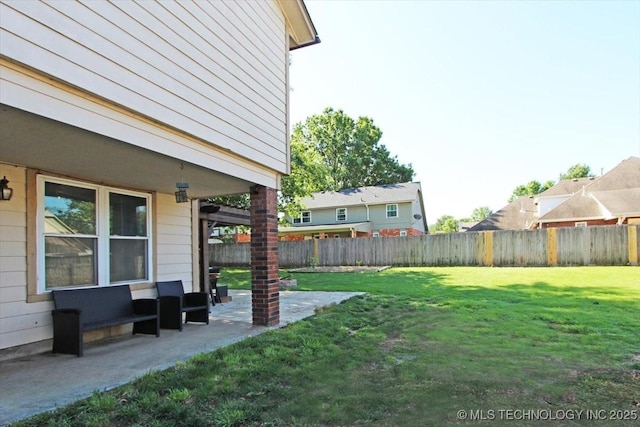 1146 E 137th St, Glenpool, OK 74033 - view of yard with a patio area