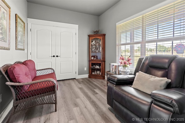 8323 S 2nd W, Muskogee, OK 74401 - sitting room with light wood finished floors and baseboards