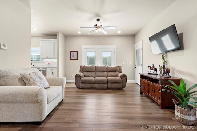 8315 S 2nd W, Muskogee, OK 74401 - living area featuring a ceiling fan, recessed lighting, wood finished floors, and baseboards
