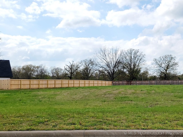 917 Edge Water Blvd, Tahlequah, OK 74464