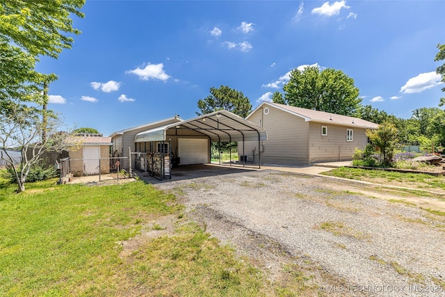11787 S 4243rd Rd, Chelsea, OK 74016 - view of side of property with a garage and driveway