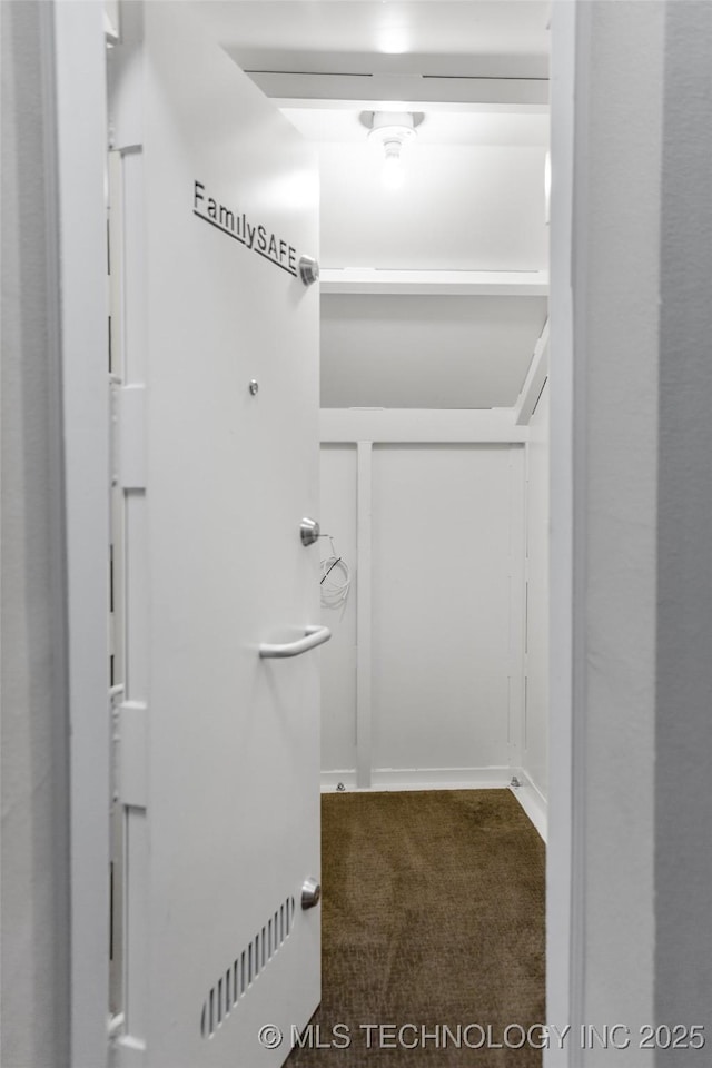 12014 S Kingston Pl, Tulsa, OK 74137 - spacious closet with carpet floors