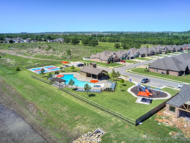 2915 E Rockford Pl, Broken Arrow, OK 74014 - aerial perspective of suburban area featuring a pool