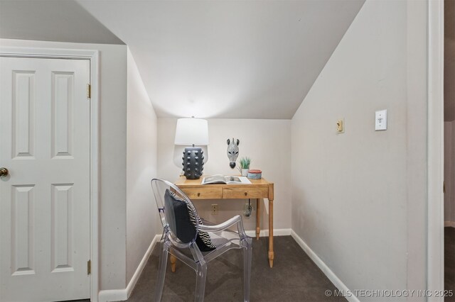 3898 E 72nd St, Tulsa, OK 74136 - carpeted office space featuring baseboards