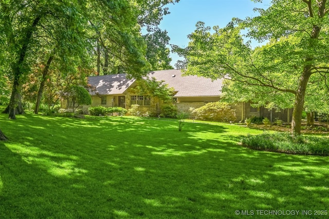3898 E 72nd St, Tulsa, OK 74136 - view of green lawn