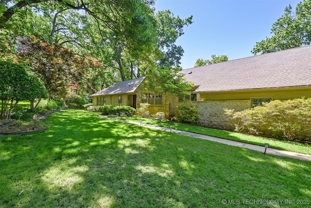 3898 E 72nd St, Tulsa, OK 74136 - view of grassy yard