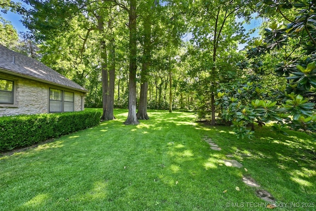 3898 E 72nd St, Tulsa, OK 74136 - view of grassy yard