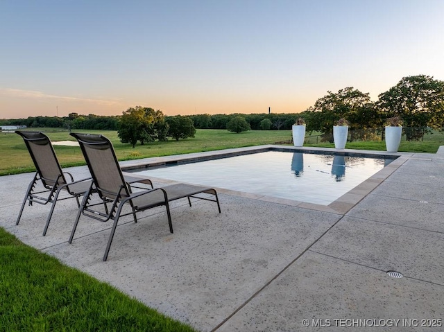 589 Three Mile Rd, Durant, OK 74701 - outdoor pool with a patio and a lawn