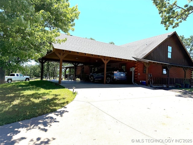 7905 Hornbeam Rd, Henryetta, OK 74437 - view of parking featuring driveway