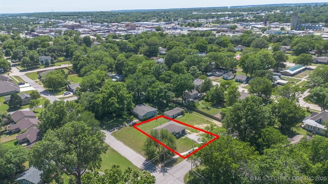 201 W 9th St, Claremore, OK 74017 - aerial view of property and surrounding area with property boundaries highlighted