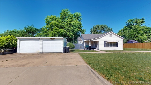 715 S Cherry, Ada, OK 74820 - ranch-style house featuring an outdoor structure and a detached garage