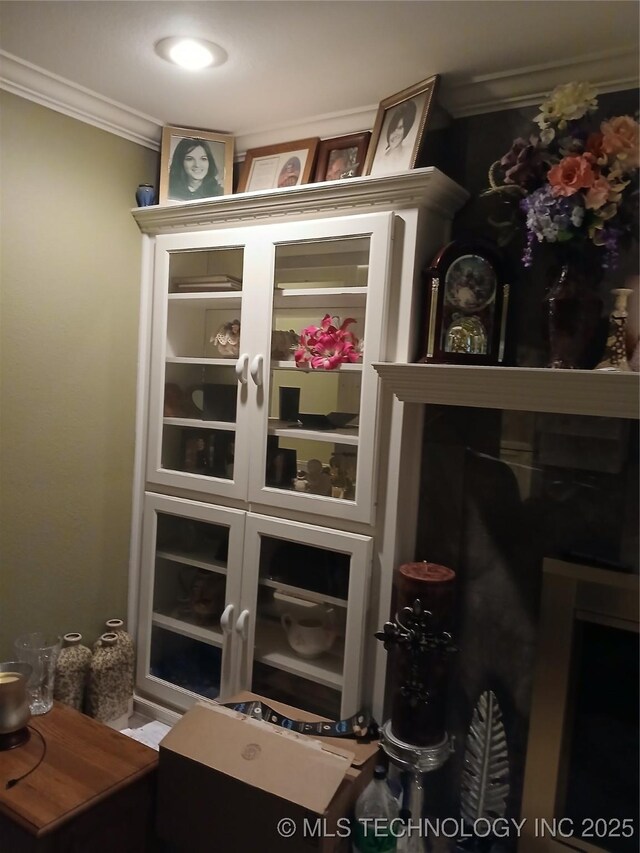 715 Kiowa, Hartshorne, OK 74547 - view of pantry