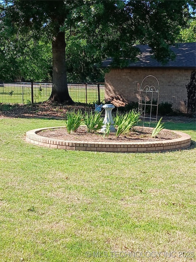 715 Kiowa, Hartshorne, OK 74547 - view of yard