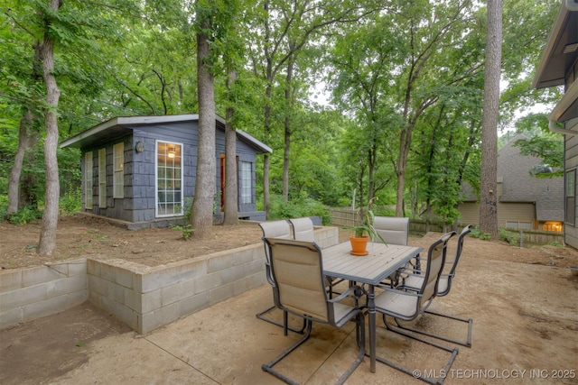 7423 S Urbana Ave, Tulsa, OK 74136 - view of patio with outdoor dining area