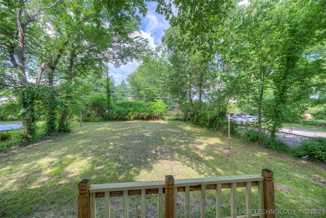 1334 N Nogales Ave, Tulsa, OK 74127 - view of green lawn
