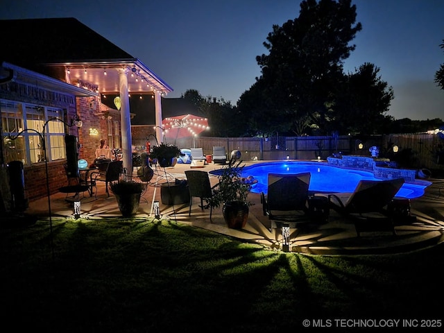 7808 E Broadway St, Broken Arrow, OK 74014 - pool at twilight featuring a fenced backyard and a patio area