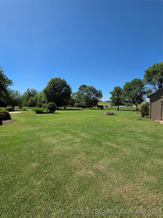 20941 E 102nd St S, Broken Arrow, OK 74014 - view of grassy yard