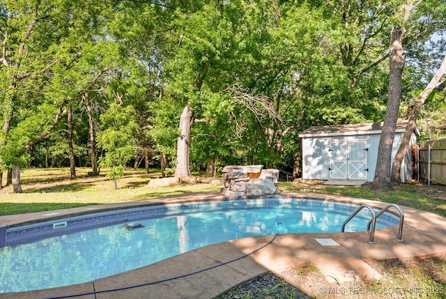 1300 S Mississippi, Ada, OK 74820 - view of pool