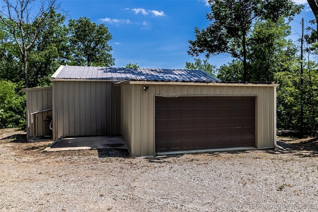 11802 Hickory Ln, Claremore, OK 74017 - view of detached garage