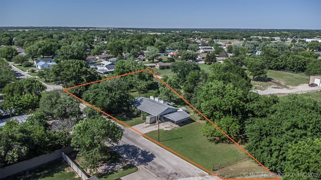 506 S 8th, Davis, OK 73030 - aerial overview of property's location featuring property boundaries highlighted