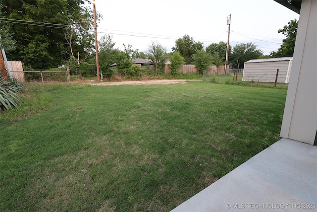 805 N Ridgeway St, Sapulpa, OK 74066 - view of yard