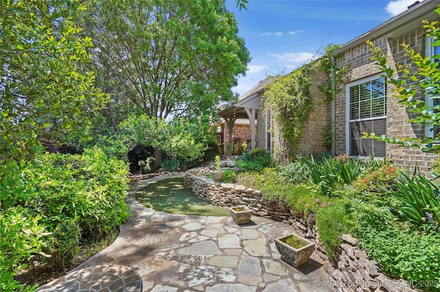 10935 S 77th Pl, Tulsa, OK 74133 - view of yard with a patio area