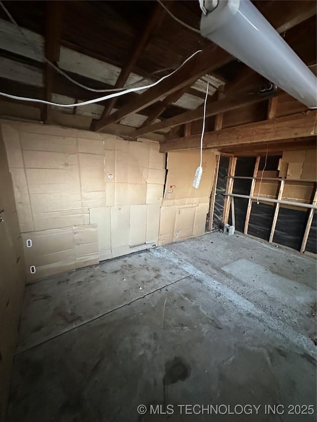 105 S B, Davis, OK 73030 - view of garage