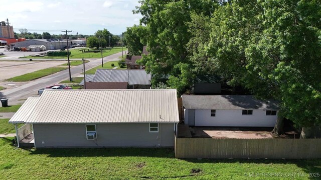 105 S B, Davis, OK 73030 - aerial view of property and surrounding area