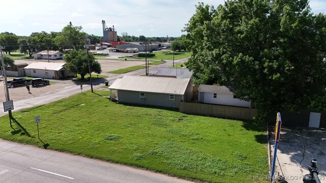 105 S B, Davis, OK 73030 - drone / aerial view