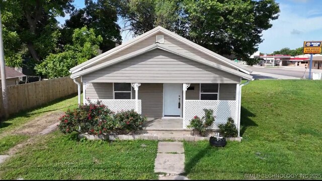 105 S B, Davis, OK 73030 - view of front of home with a porch