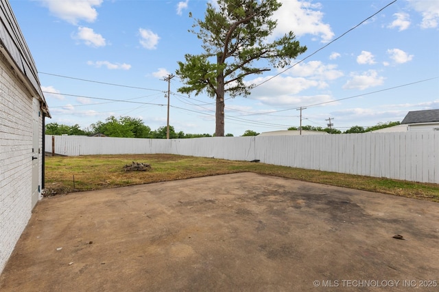 524 W 18th, Ada, OK 74820 - view of yard with a patio