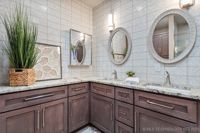 7724 S 83rd E Ave, Tulsa, OK 74133 - full bathroom featuring decorative backsplash and double vanity