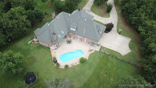 4224 S 69th W Ave, Tulsa, OK 74107 - view from above of property with a pool