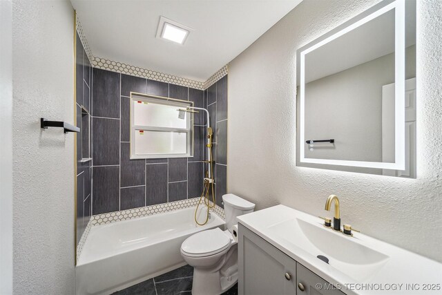 602 S Sunset Dr, Claremore, OK 74017 - full bathroom with a textured wall, toilet, vanity, and shower / bathtub combination