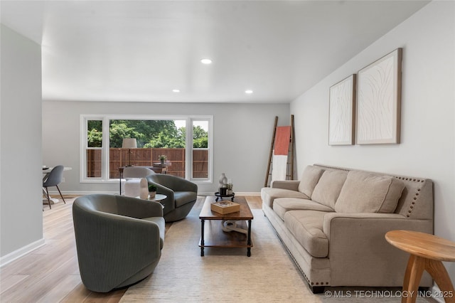 7532 E 55th Pl, Tulsa, OK 74145 - living room featuring recessed lighting, light wood-type flooring, and baseboards