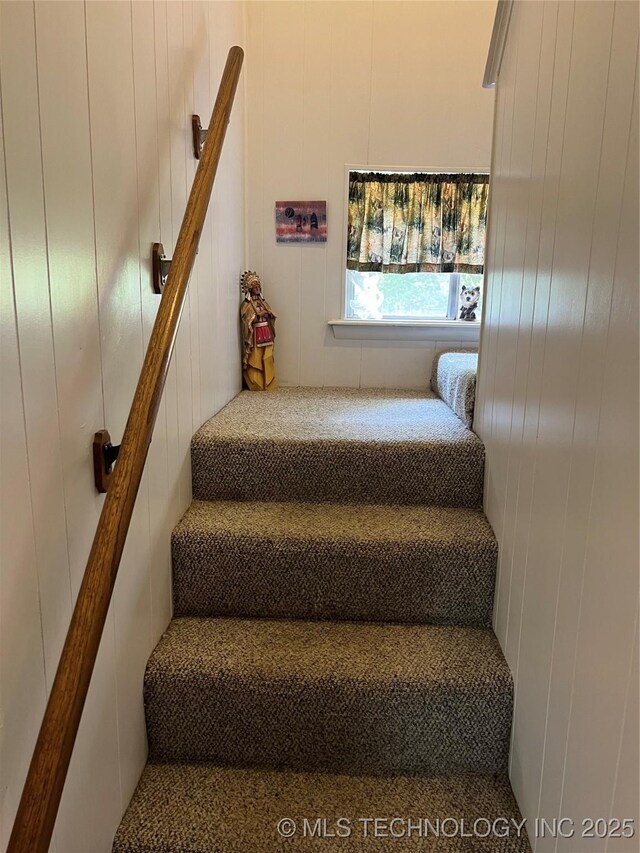 95398 S 4556, Vian, OK 74962 - view of stairway