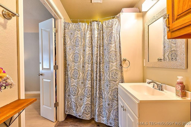 7008 S Hwy 28, Chelsea, OK 74016 - full bath with vanity and curtained shower